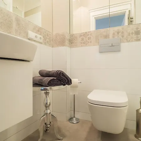 Wiezienna فروتسواف